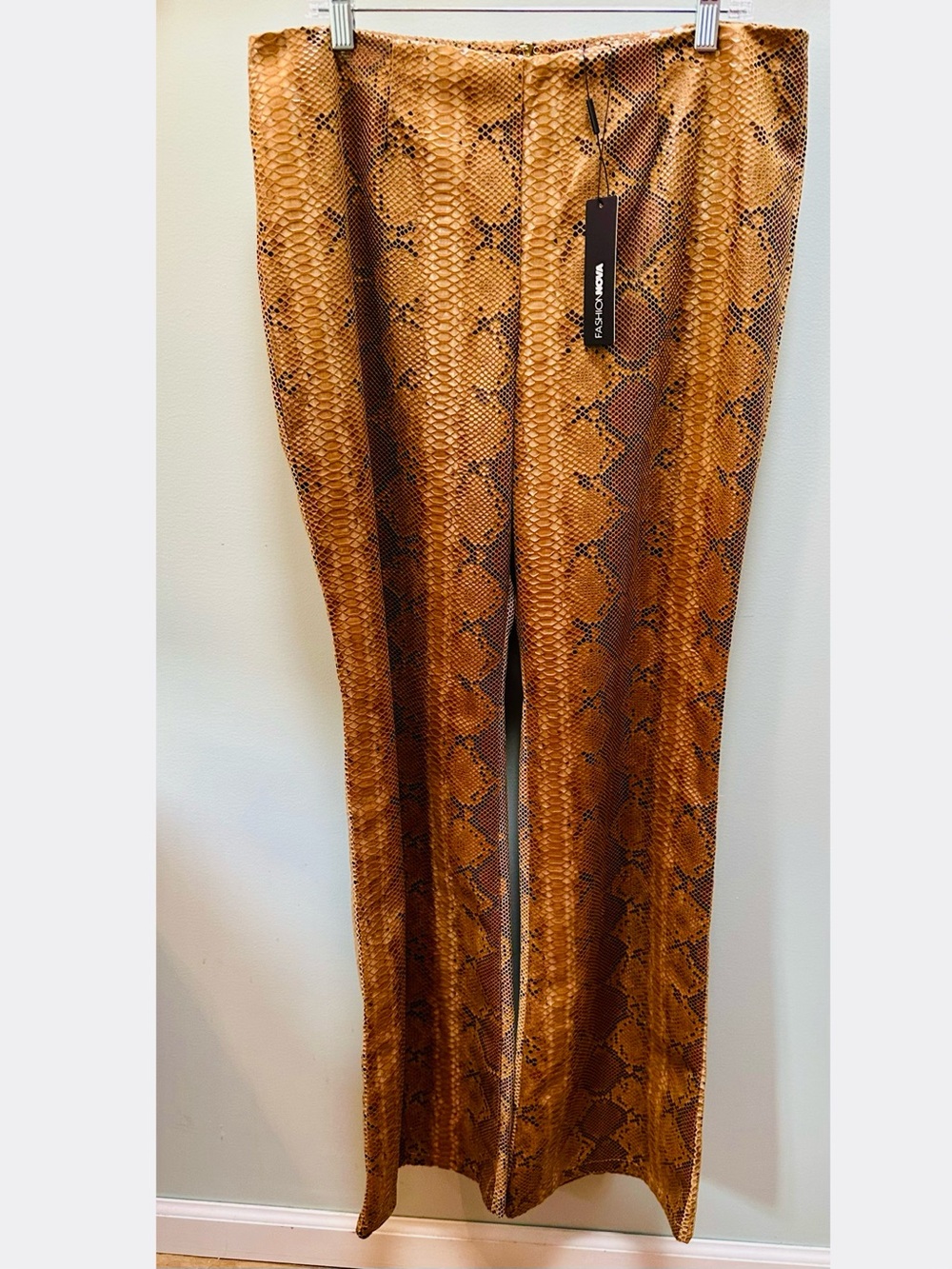 Fashion Nova Faux Brown Snakeskin Print Wide Pants Women’s XL 35” W x 34” inseam